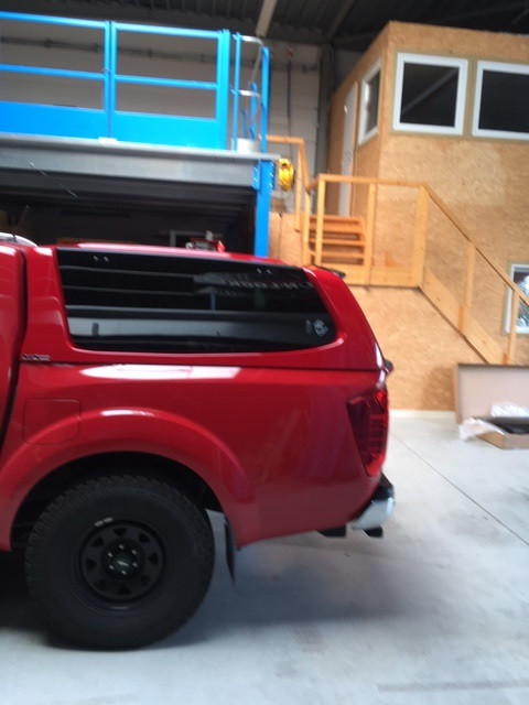 Nissan NP300 DC - RH05 - 2