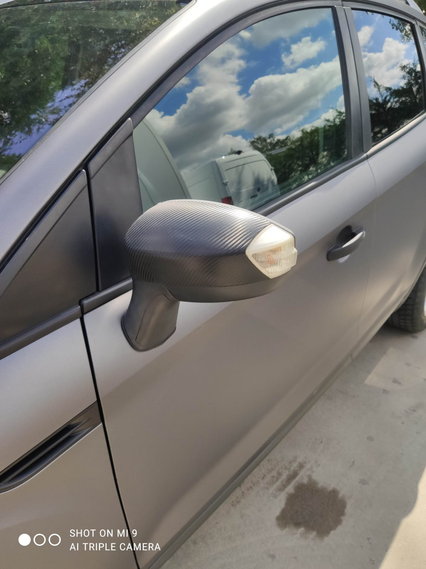 Ford Kuga - Gris Mat - Retro Carbone