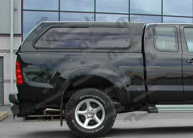 Hard top Toyota Hi-Lux X-tra cab windowed painted