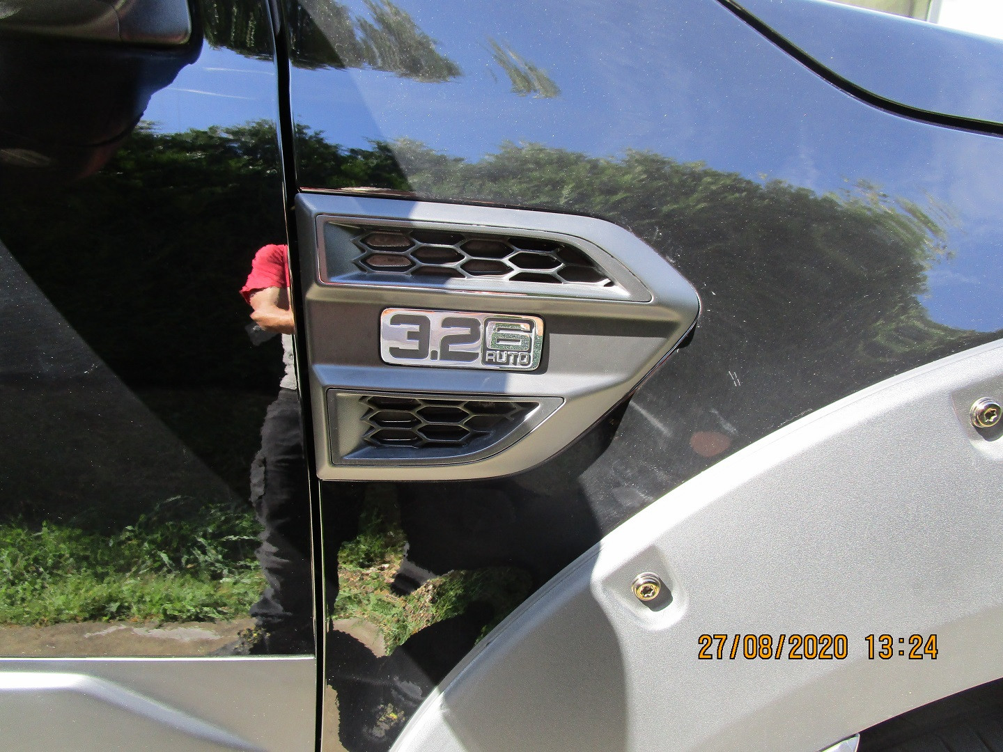 Ford Ranger - Limited - Black 9