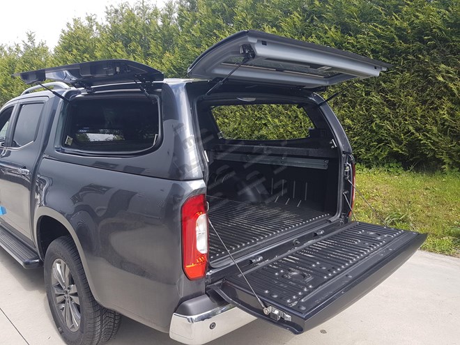 Hard Top Rh4 painted gullwing Mercedes classe X