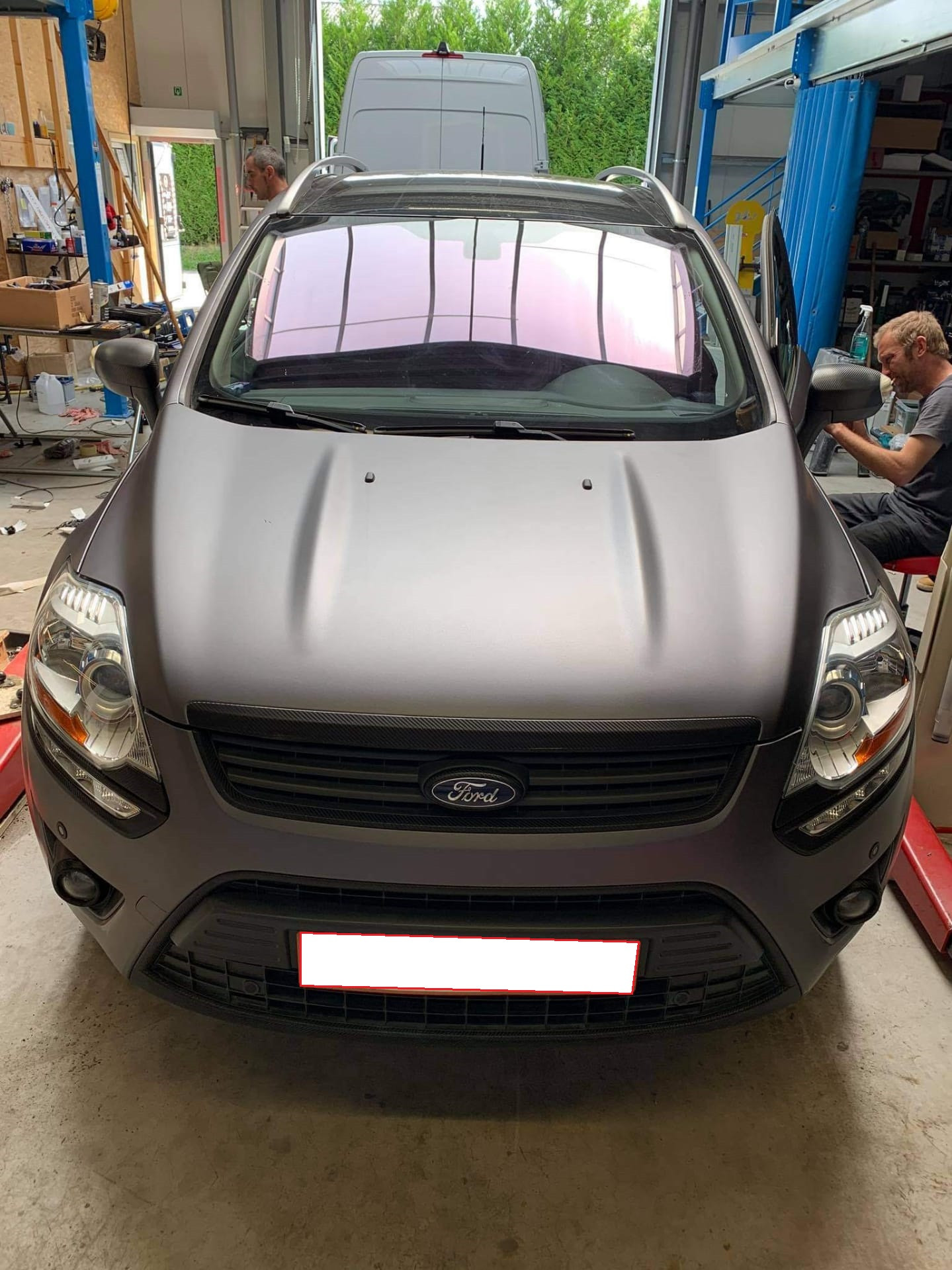 Ford Kuga - Gris Mat - PC av 5