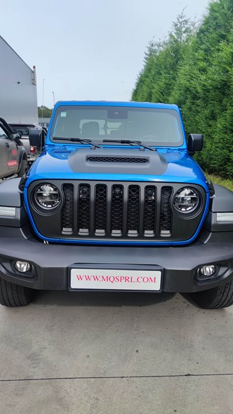 Petit covering personnalisé sur un nouveau Jeep Gladiator