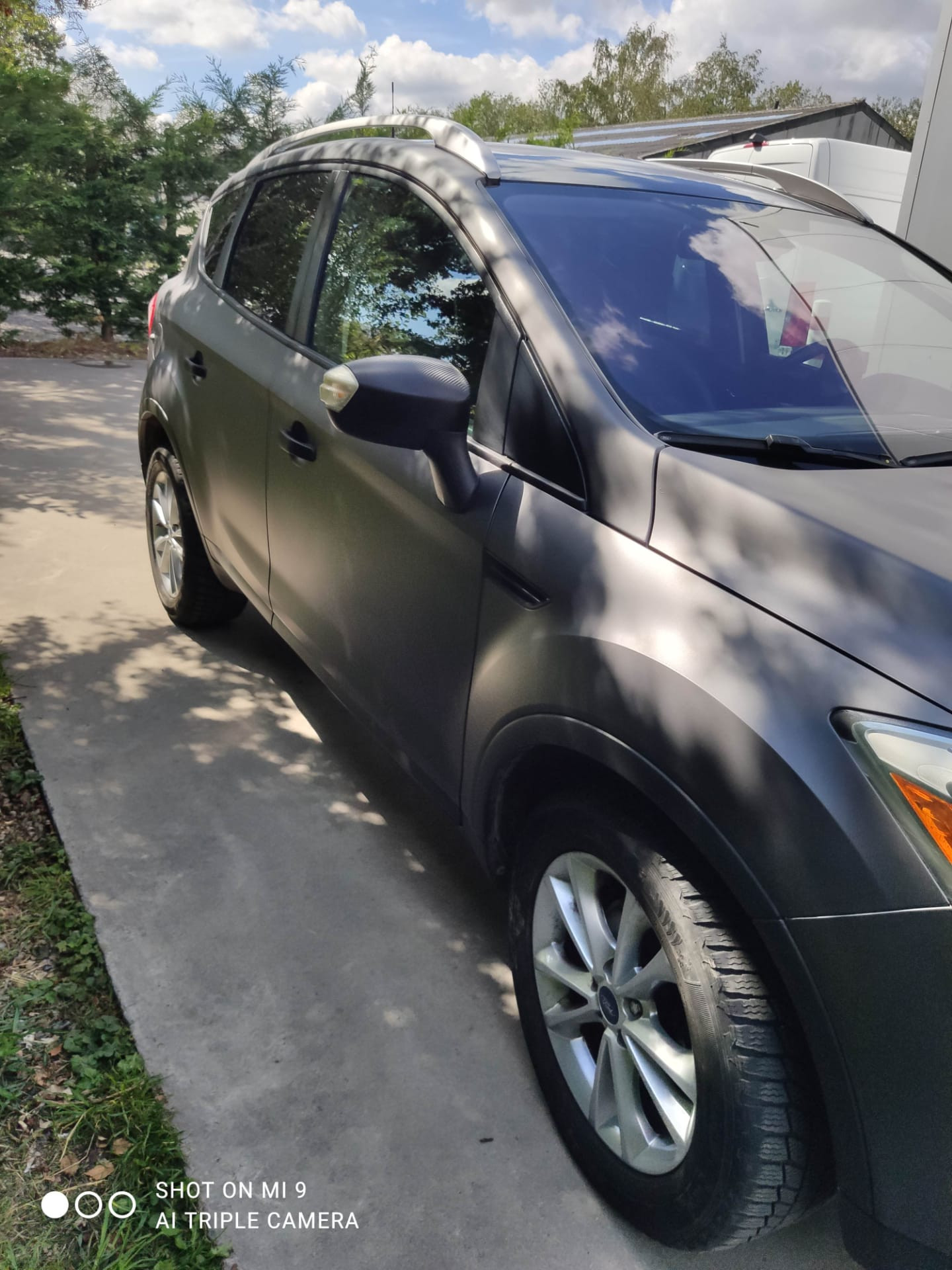 Ford Kuga - Gris Mat - 1
