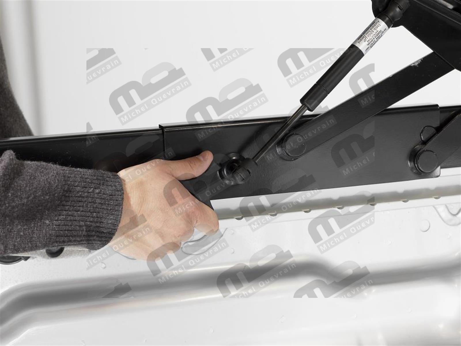 Aluminium tonneau cover for Mitsubishi L200 and Fiat Fullback