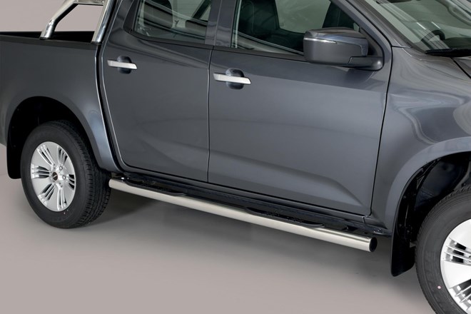 2 marches pieds noir rond Isuzu Dmax DC 2020