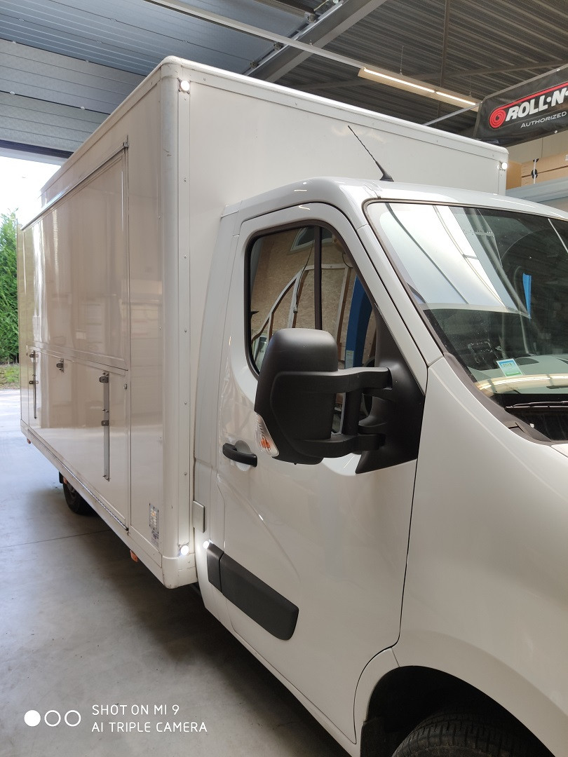 Master Alu van - feux pod - 1