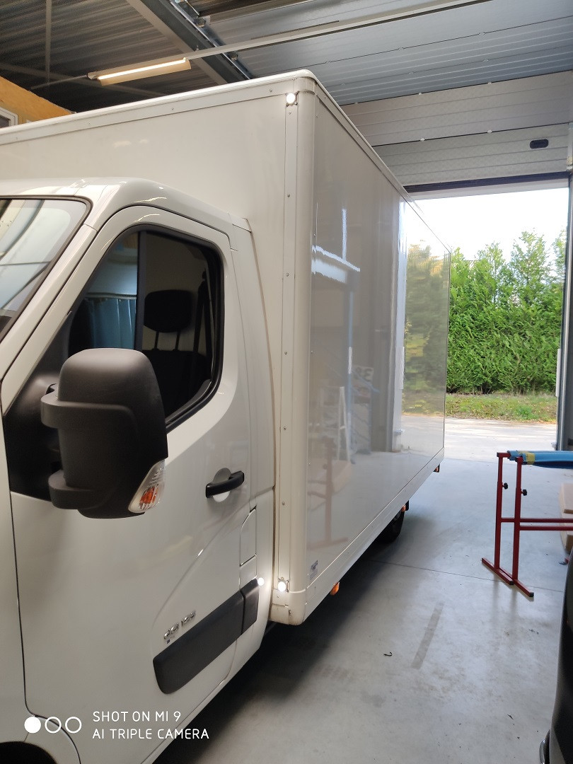 Master Alu van - feux pod - 2